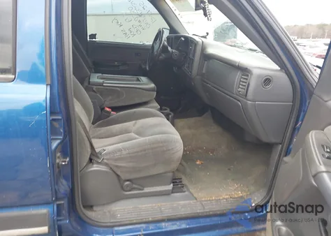 2003 Chevrolet Silverado 2500Hd Ls z USA, uszkodzony, nr VIN 1GCHC23U93F140330